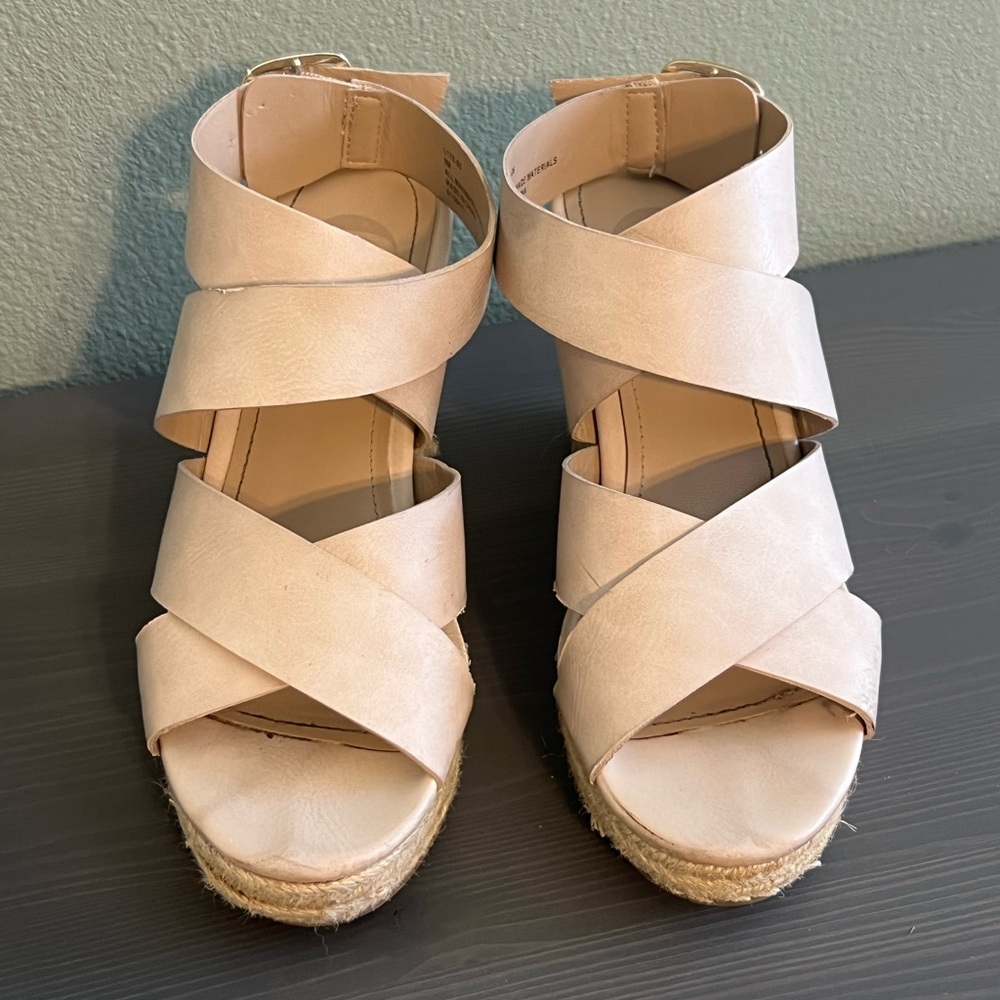Charming Charlie nude wedge heel